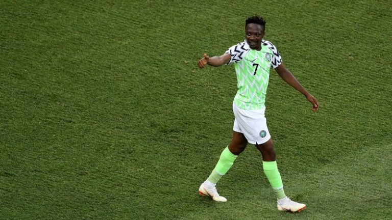 Nigeria resucita ante Islandia y da vida hasta a Argentina