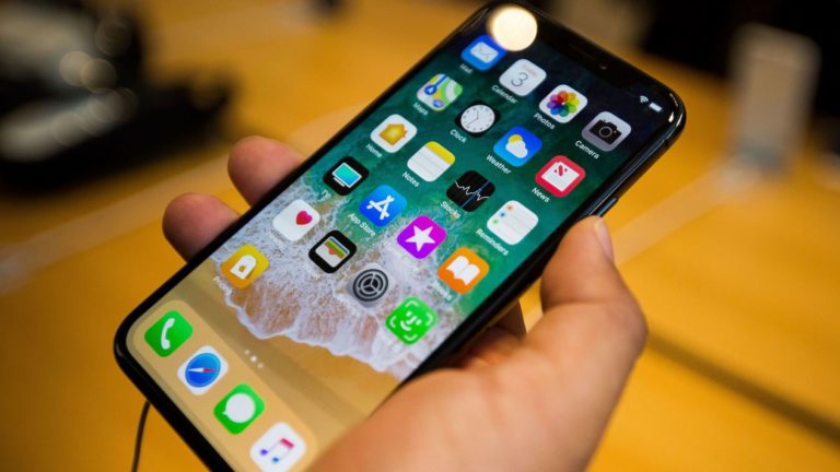 ¿Tienes un iPhone X? Estos smartphones le ganan en velocidad