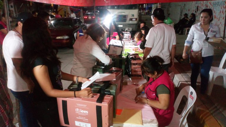 Morena arrasa elección en Sinaloa