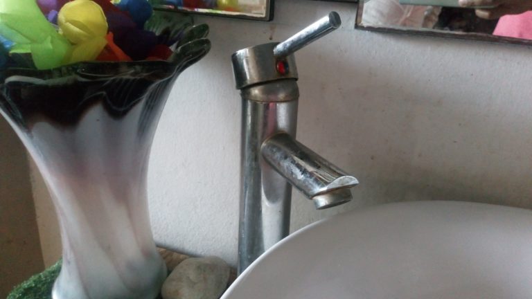 Pese a obra, colapsa suministro de agua potable en Altata