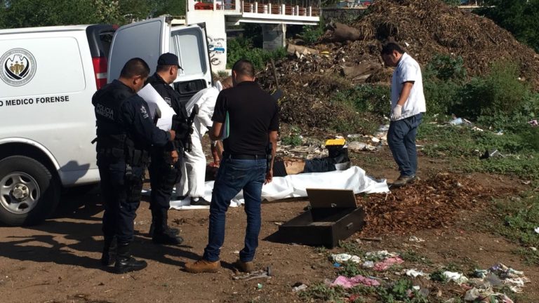 Localizan cadáver a unos metros del Puente Negro en Culiacán
