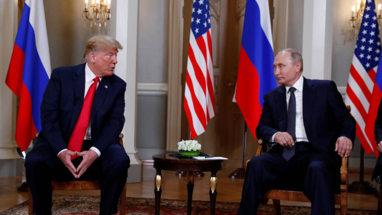 En momento tenso, Trump califica de ‘buen comienzo’ pláticas con Rusia