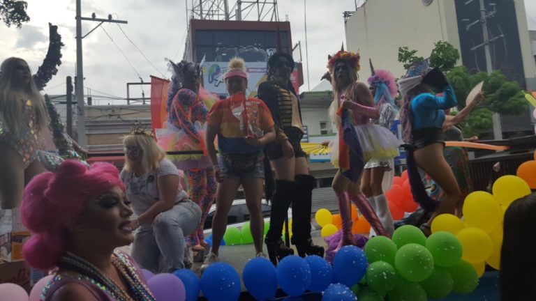 Comunidad lésbico-gay reclama derechos en Culiacán