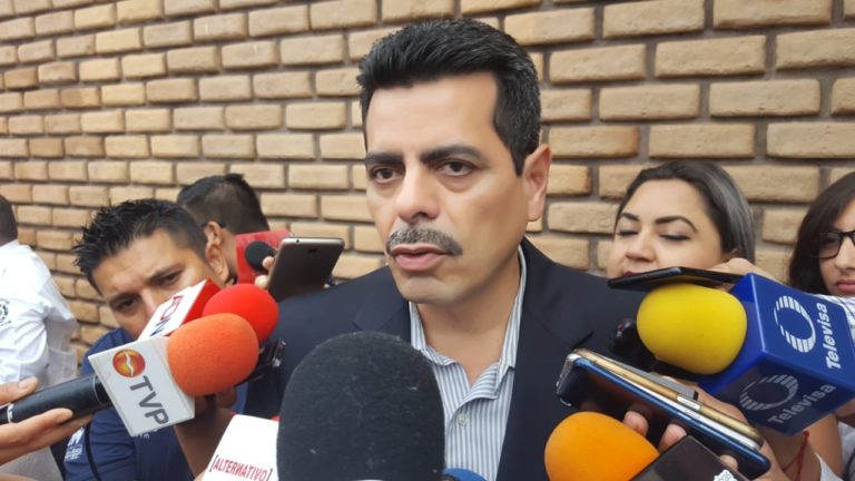 Pagarán horas extra a policías que doblen turno ante falta de agentes