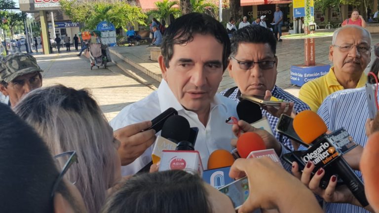 Acusa Cuén a PGR de ser brazo político de Peña