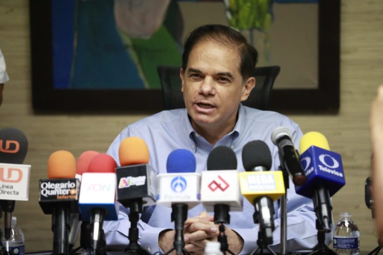 Cubiertos más de la mitad de adeudos a maestros