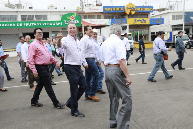 Mañana inicia canje de uniformes; declara Quirino listo el programa