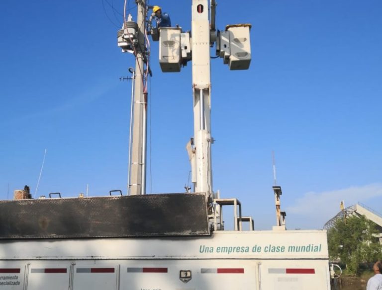 Por falla eléctrica sin agua más del 50% de colonias en Culiacán