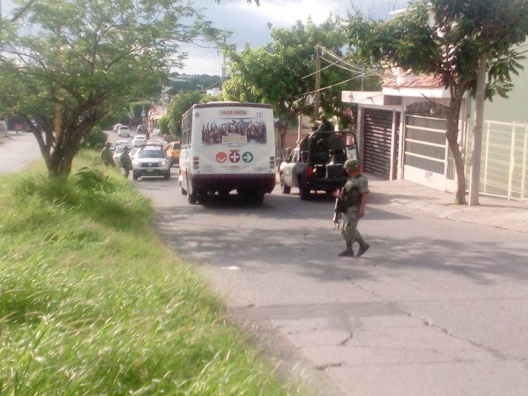 Resulta herido policía estatal tras balacera en Santa Fe, Culiacán
