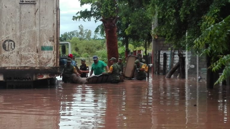 Implementa Culiacán ayuda militar DN-III tras inundaciones
