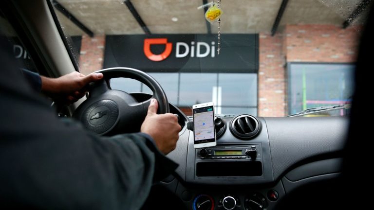 ¿Quieres ganar hasta 48 mil pesos al mes? El ‘Uber chino’ te los garantiza