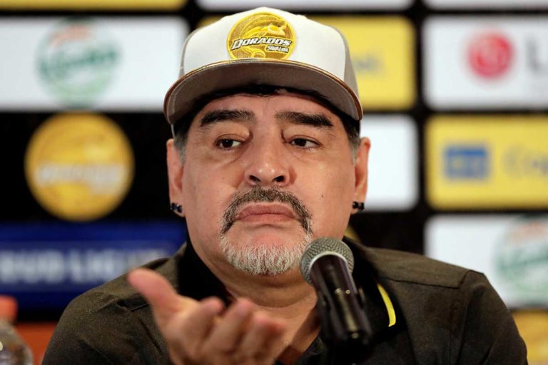 Abren investigación a Maradona por sus declaraciones