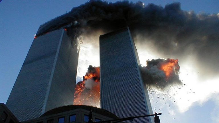 Muestran video inédito del 9/11; los atentados a las Torres Gemelas en 2001