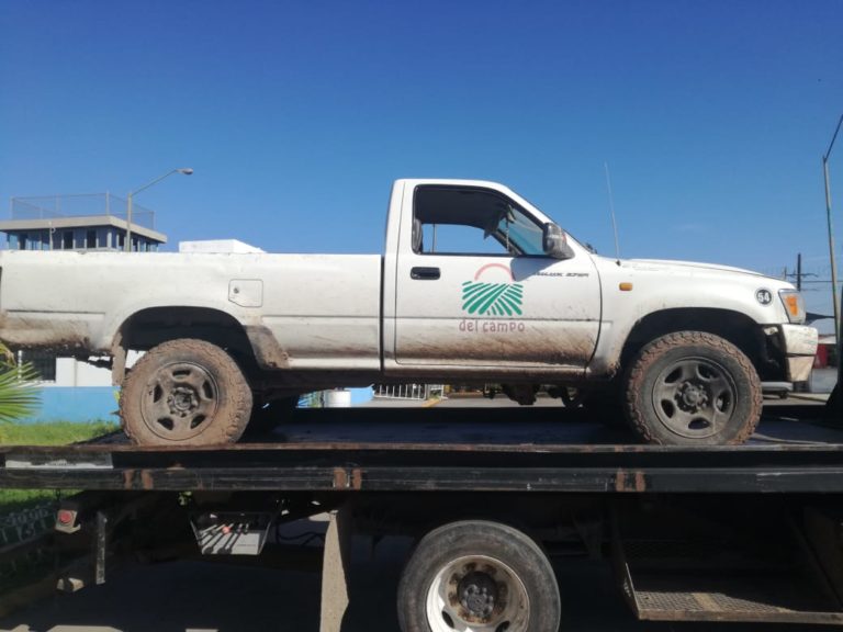 Recuperan en Navolato vehículo robado a empresa agrícola