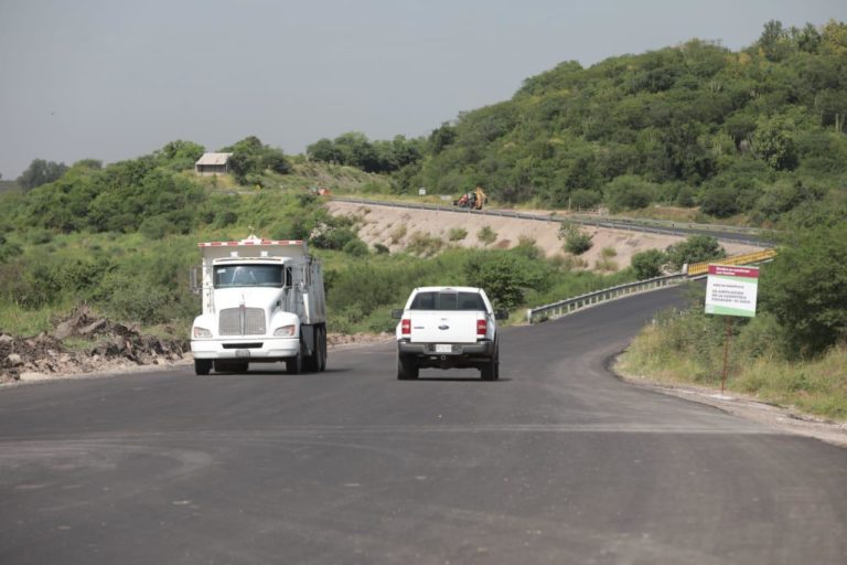 Invierten 103 millones en la ampliación de la Culiacán – El Sauz – Costa Rica