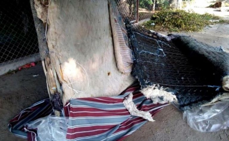 Identifican a funcionario que compró colchones viejos para damnificados