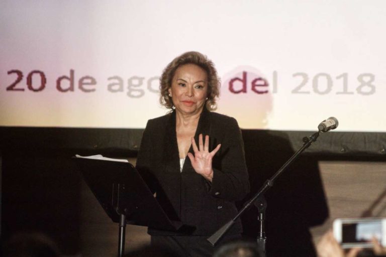 Elba Esther reclama su lugar al frente del SNTE (VIDEO)