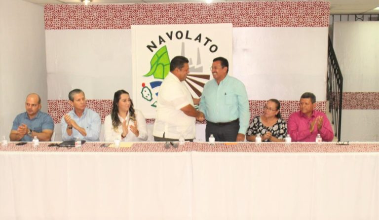 Hace Navolato oficial entrega-recepción de gobierno