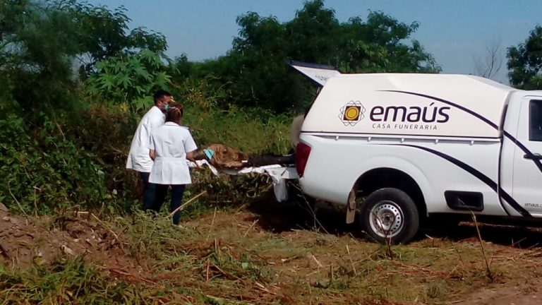 Le dan un balazo en la frente; es torturado