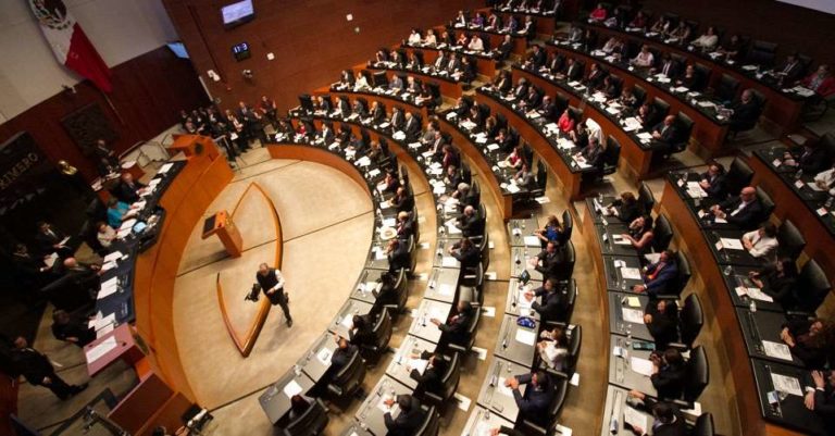 Senado liquida a 2 mil asesores; recorte le costó 386 millones de pesos
