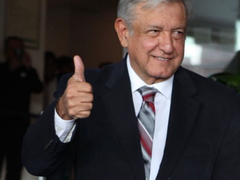Tras difusión de fotos AMLO confirma que acudió al cardiólogo, pero ‘todo bien’, dice