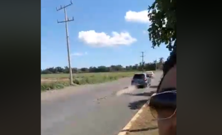 Alerta: 5 megabaches garantizan accidente en la carretera Culiacán-Altata