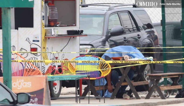 Balacera en universidad de Puebla deja un muerto