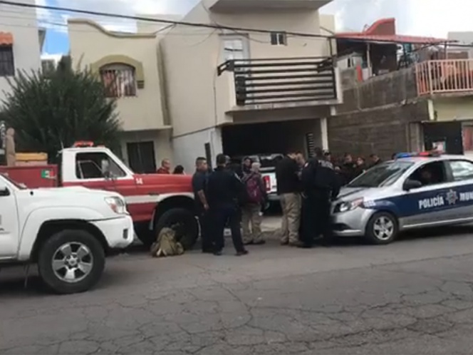 Llega de sorpresa, canta ‘Las Mañanitas’… halla a su familia muerta