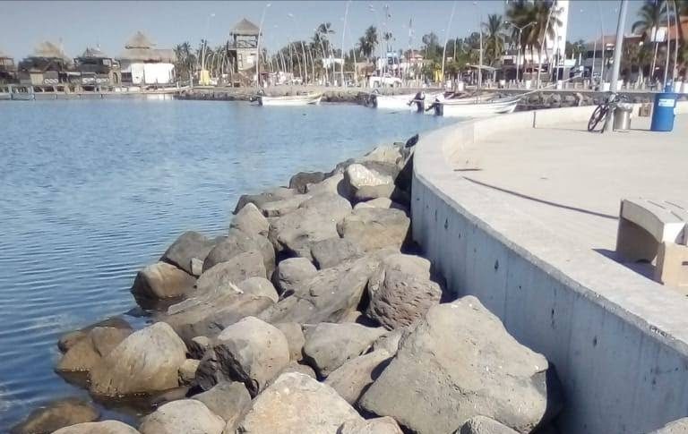Invitan a limpiar piedras del Malecón de Altata; esperan levantar media tonelada de basura