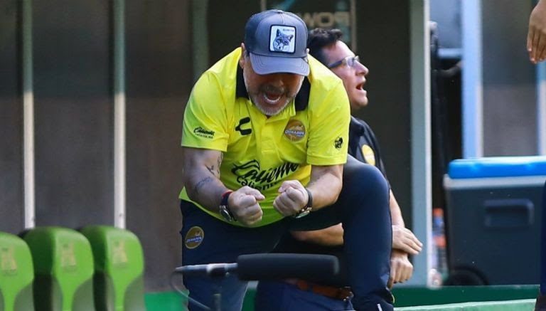 ‘Me veo festejando al doble, por Boca y Dorados’: Maradona