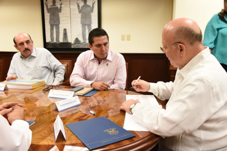 Exigen en la UAS 20% de alza salarial; emplazan a huelga para el 14 de diciembre