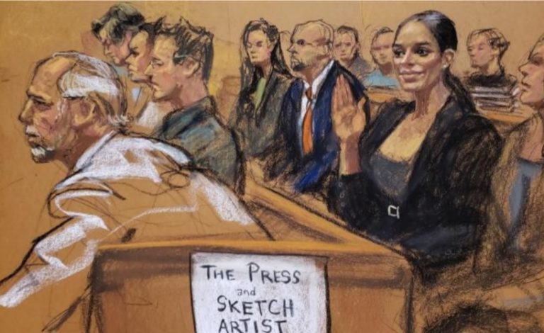 Al entrar a la Corte, “El Chapo” tiró un beso a su esposa Emma Coronel