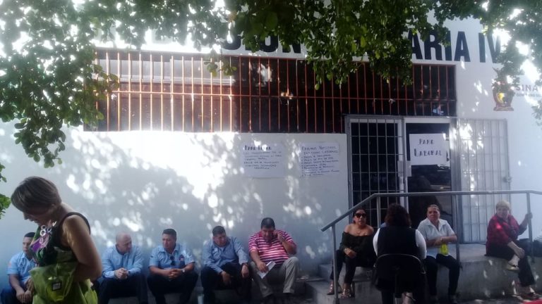 Inicia personal de la Secretaría de Salud paro a nivel estatal