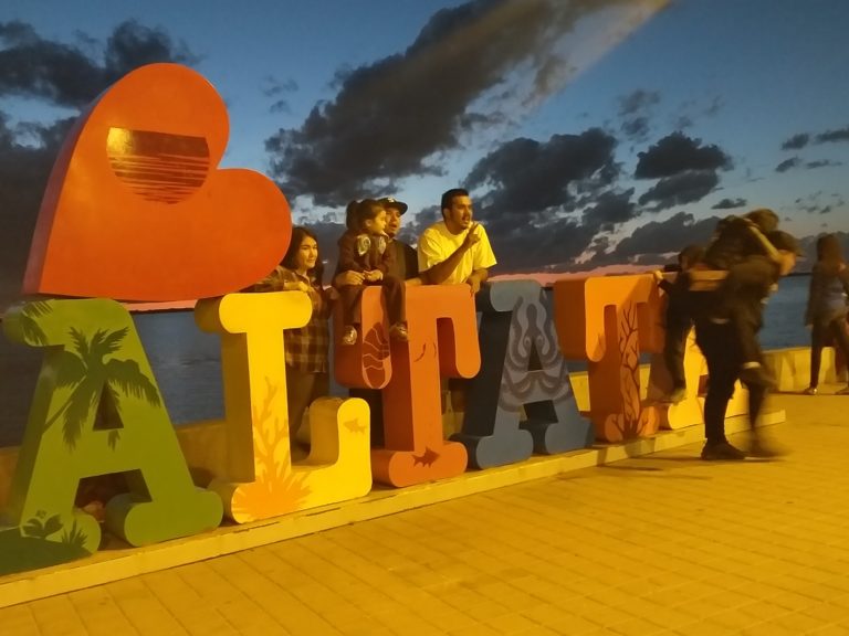 ‘Abarrota’ Altata turismo nacional