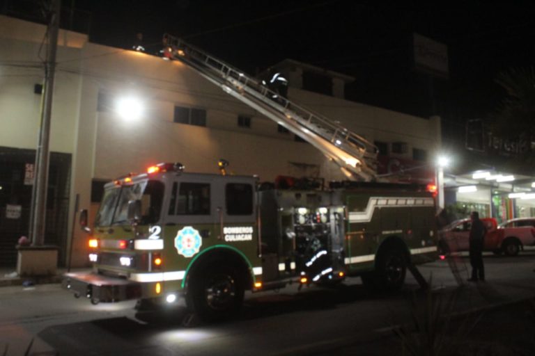 Se electrocuta joven en Mercado de Abastos