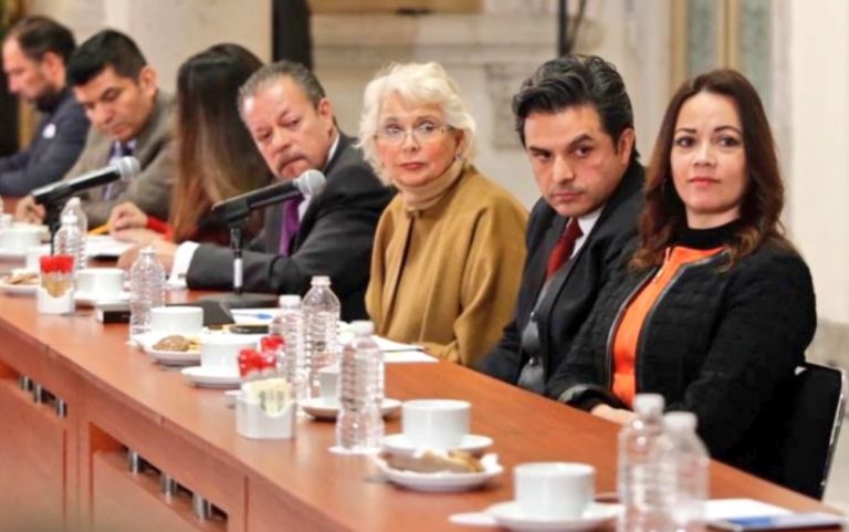 Anuncian programa para repatriar a migrantes… por Navidad