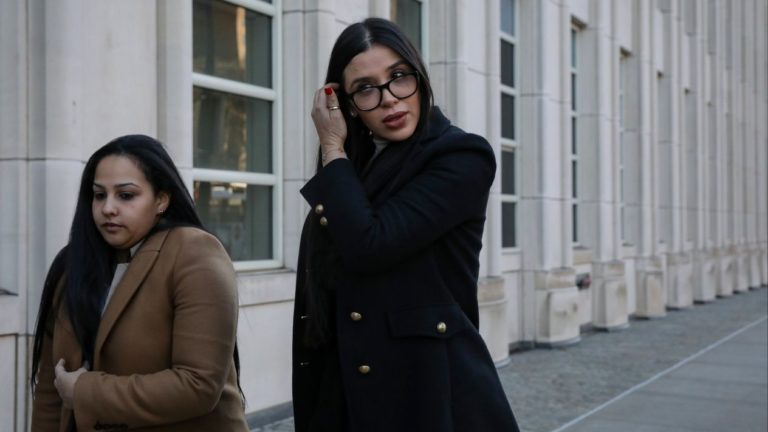 Revelan en juicio mensajes entre ‘El Chapo’ y su esposa