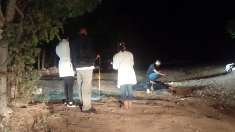 Agredía a su familia; muere al enfrentarse a municipales en Mojolo