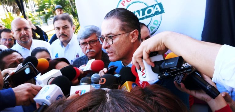 Niega Quirino beneficiar a sus empresas con obras del gobierno