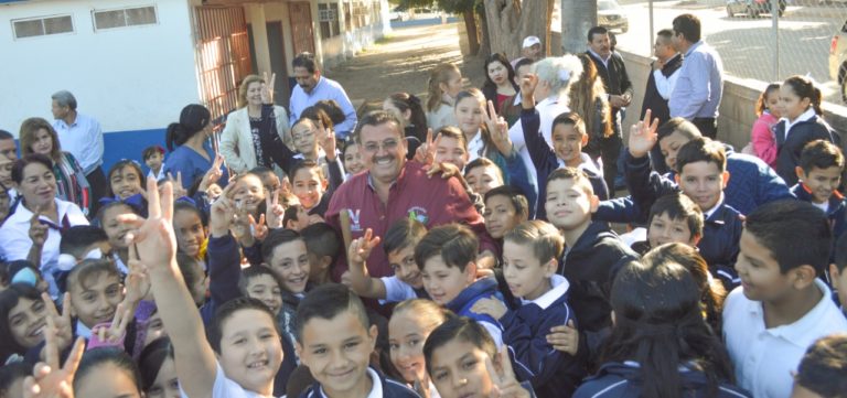 Desde hoy el Lunes Cívico en Navolato se llamará Gobierno y Sociedad, Juntos por la Educación