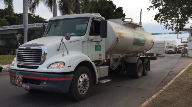 Por desabasto, custodian militares instalaciones de Pemex en Culiacán