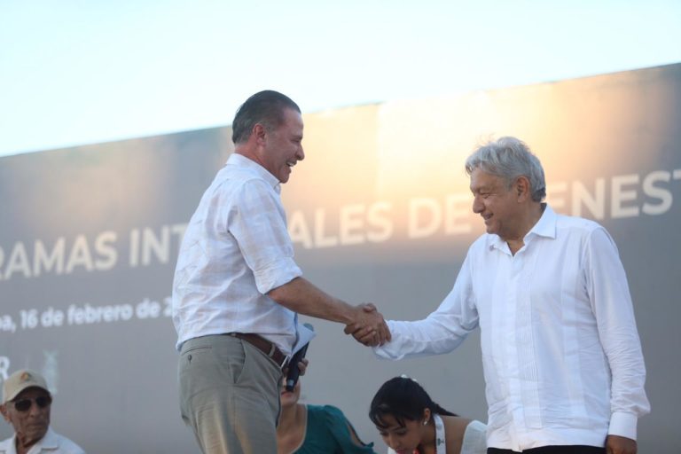 Reitera AMLO su compromiso de apoyar a Quirino y a Sinaloa