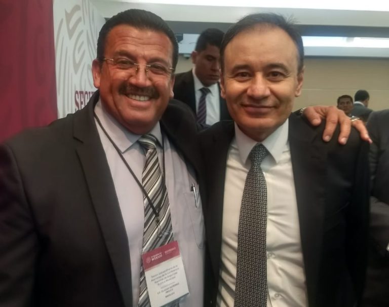 Presume alcalde foto con Durazo; viajes se verán reflejados en seguridad, dice
