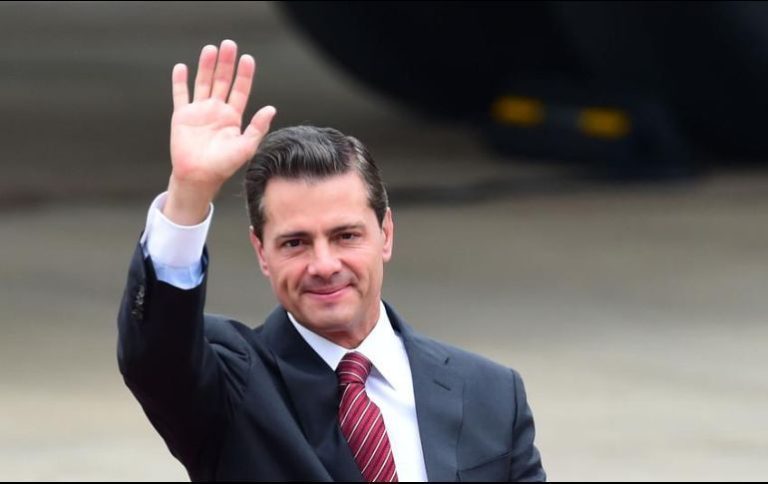 Peña Nieto niega que viva fuera de México