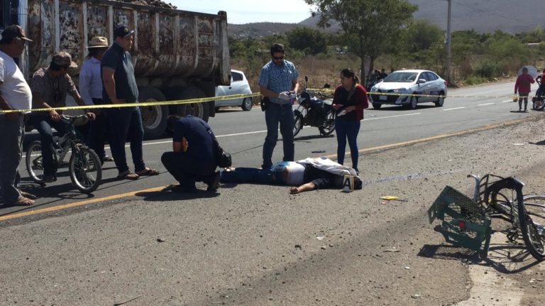 Camioneta atropella a ciclista adulto mayor al sur de Culiacán