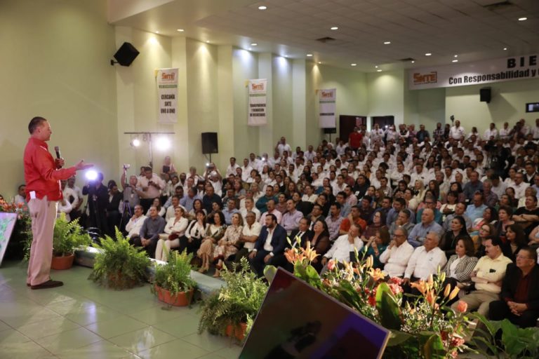 El SNTE, un gran aliado para el desarrollo de Sinaloa: Quirino Ordaz