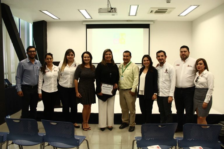 Capacitan a MIPyMES en la comercialización de sus productos