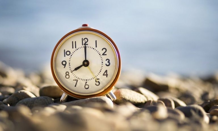 Inicia el horario de verano en 33 municipios de la frontera