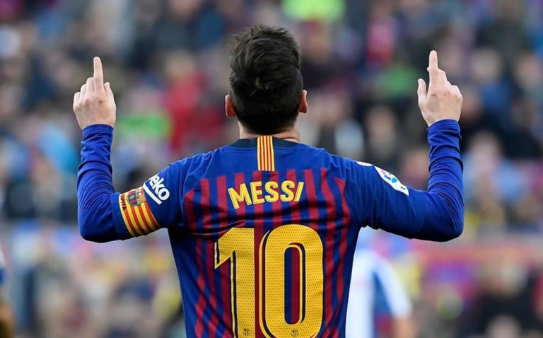 Un magistral Messi marca doblete en triunfo del Barcelona sobre Espanyol