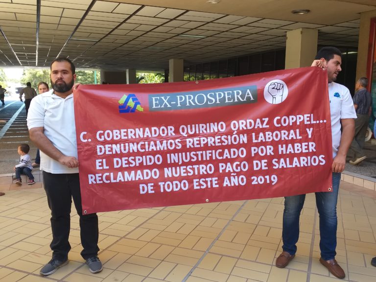 Reclaman extrabajadores de Prospera reubicación o pago por despido